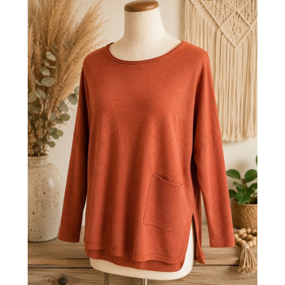 A Beautiful Soul Rust Knit Pullover Sweater Round Neck Long Sleeve Pocket L
